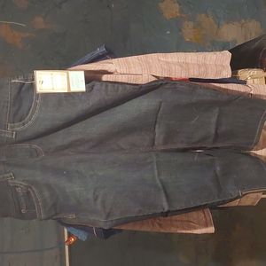 Below knee Capri jeans size 4